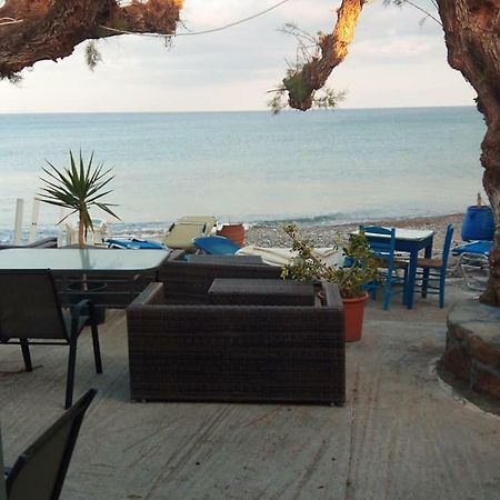 Beachfront Apartment Kato Закрос Екстер'єр фото