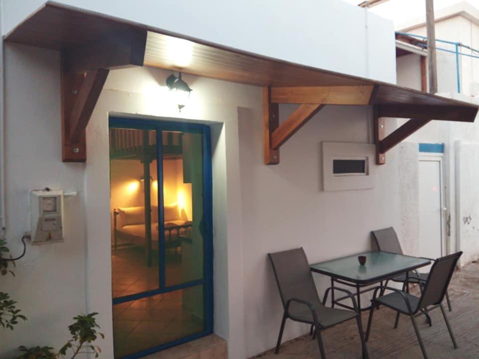 Beachfront Apartment Kato Закрос Екстер'єр фото